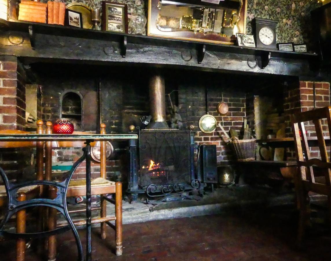 Ye Olde Smugglers Inne Alfriston Dış mekan fotoğraf