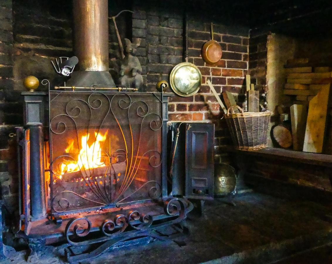 Ye Olde Smugglers Inne Alfriston Dış mekan fotoğraf